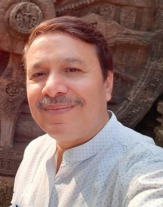 Dr. Arun Pachuri